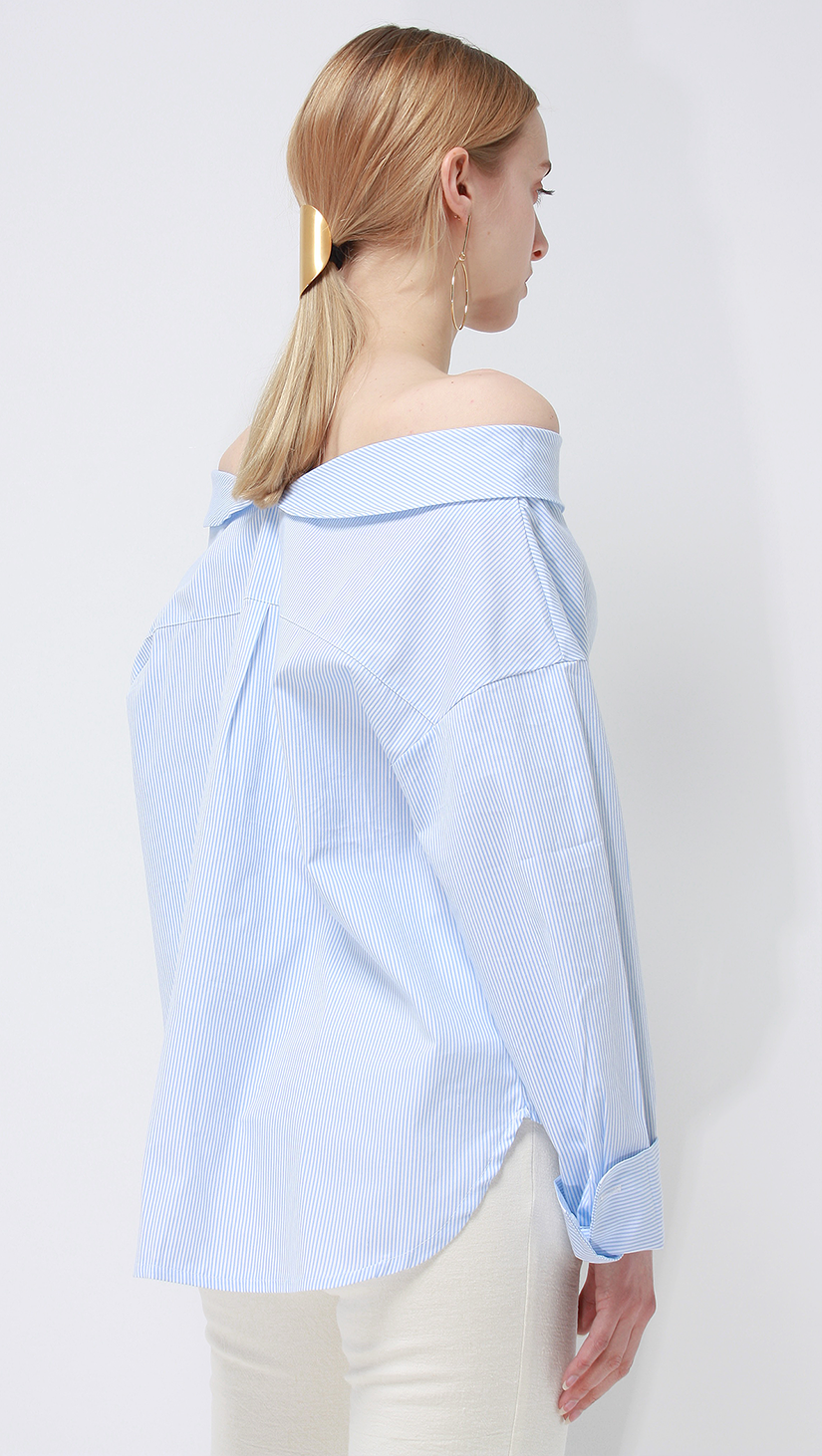 Artiz Off Shoulder Top in Pin Striped