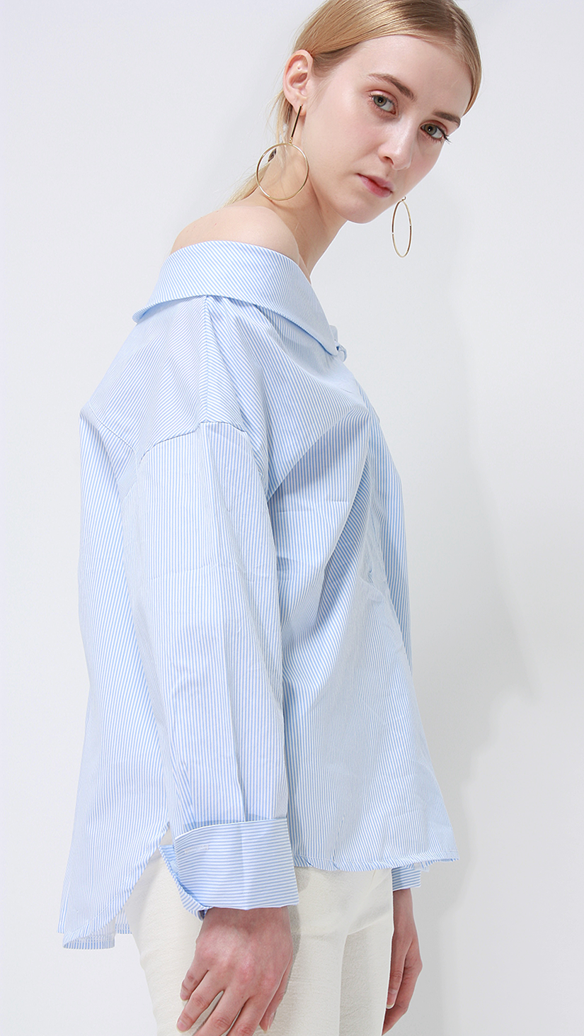 Artiz Off Shoulder Top in Pin Striped